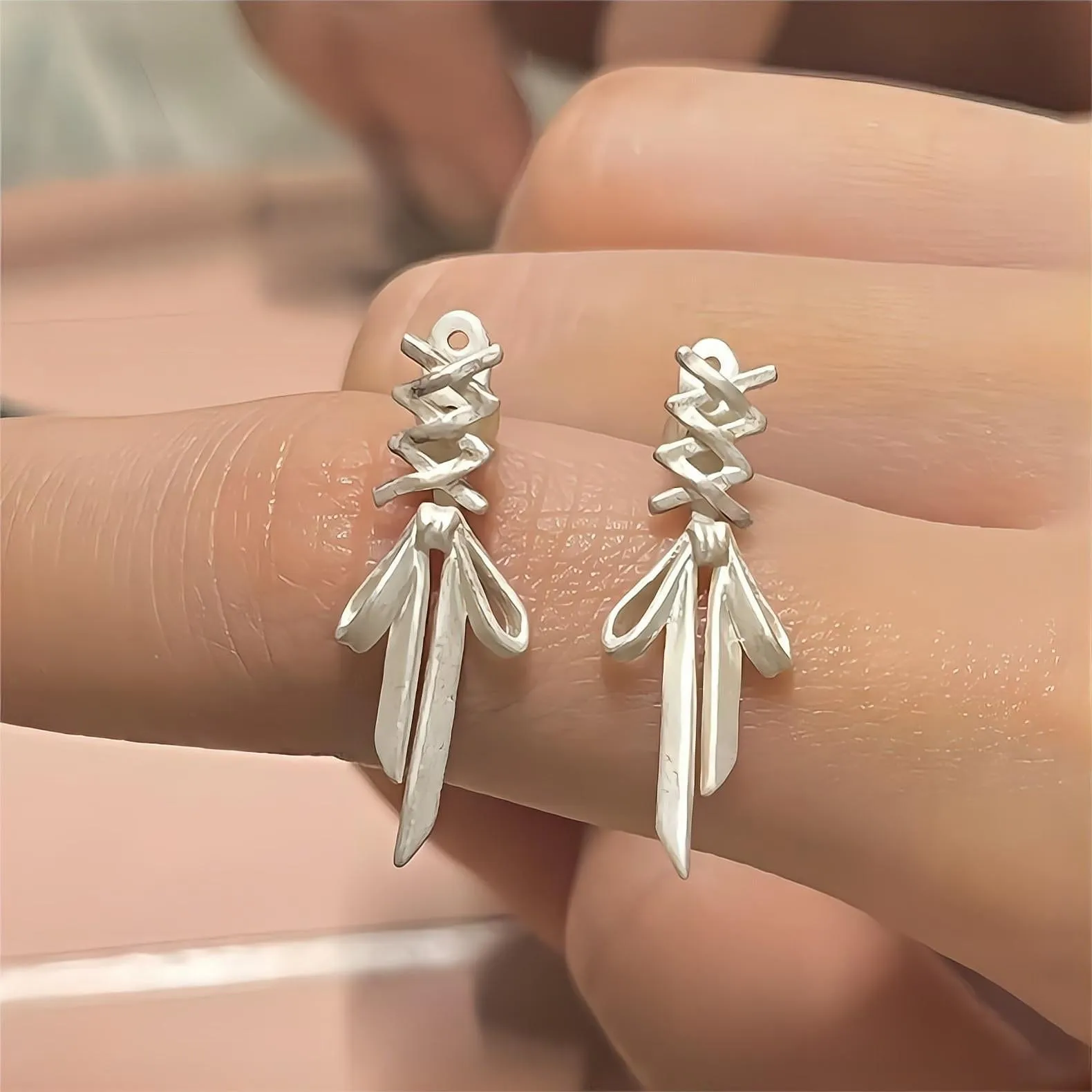 Elegant Transformable Ribbon Earrings