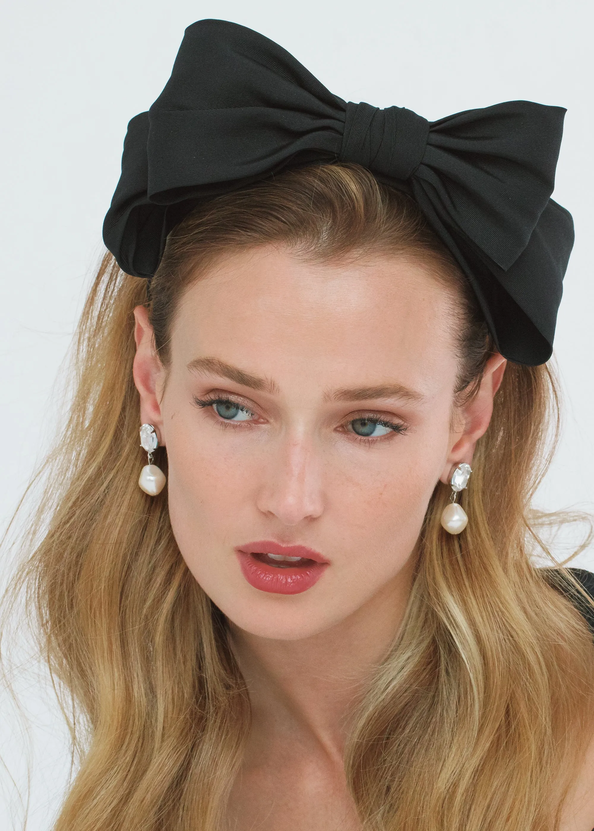 Luisa Bow Headband -- Black