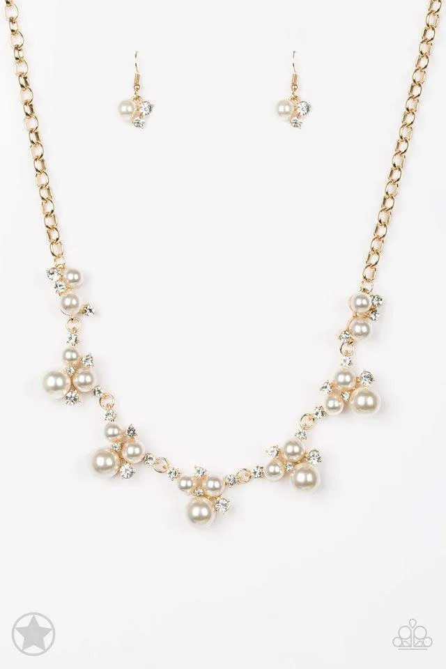 Paparazzi Necklace Blockbuster - Toast To Perfection - Gold